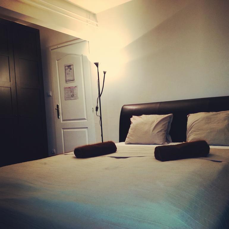 Carmen Pension Budapest Room photo